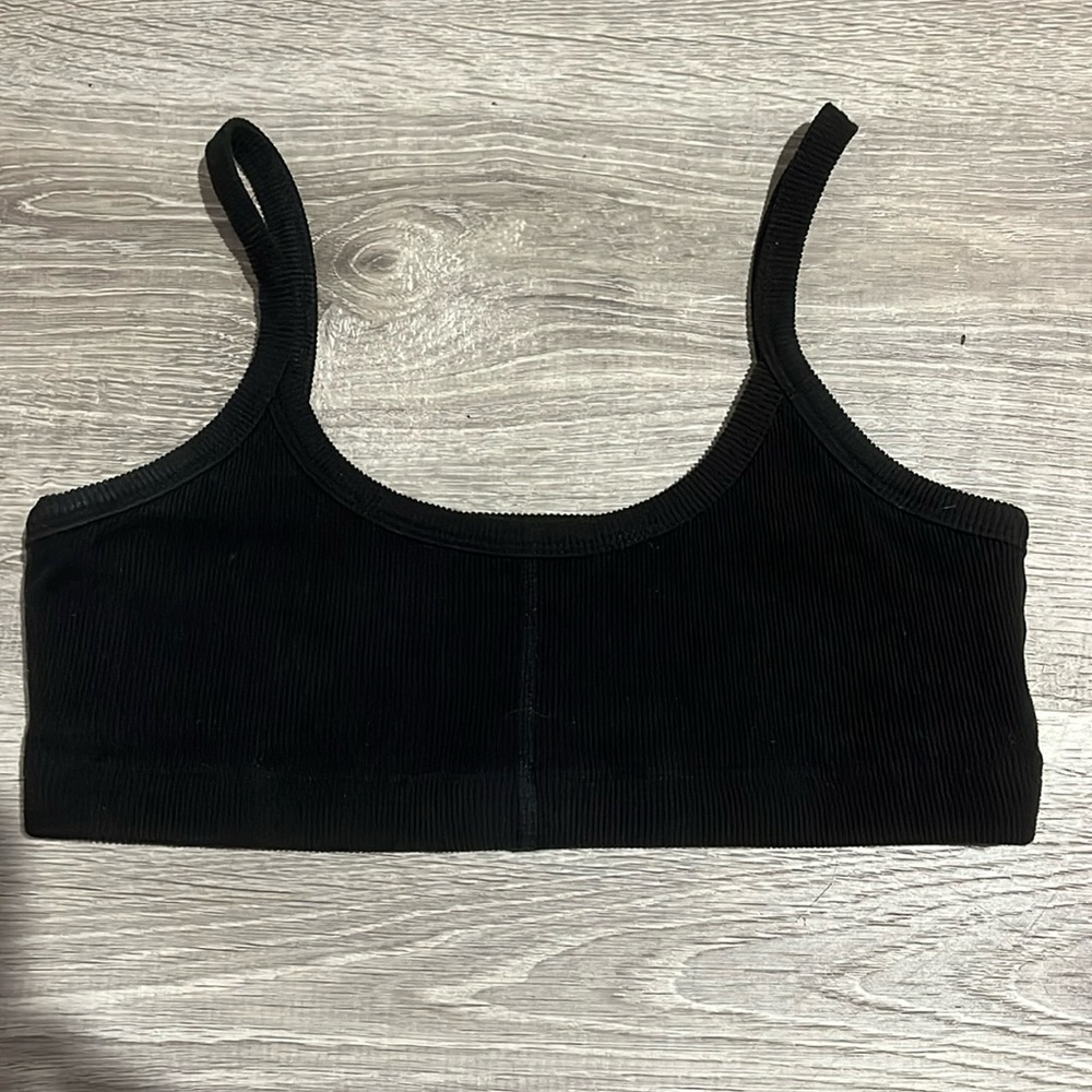 Black ribbed crop top